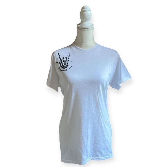 Ghost Halloween T-shirt Spooky Season Graphic Tee Short Sleeve White NEW Unisex - Picture 1 of 8